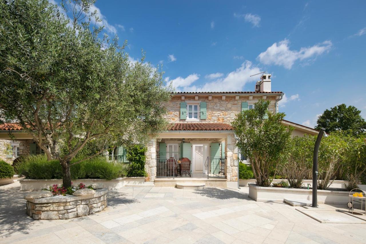 Pietre D'istria - With Private Service