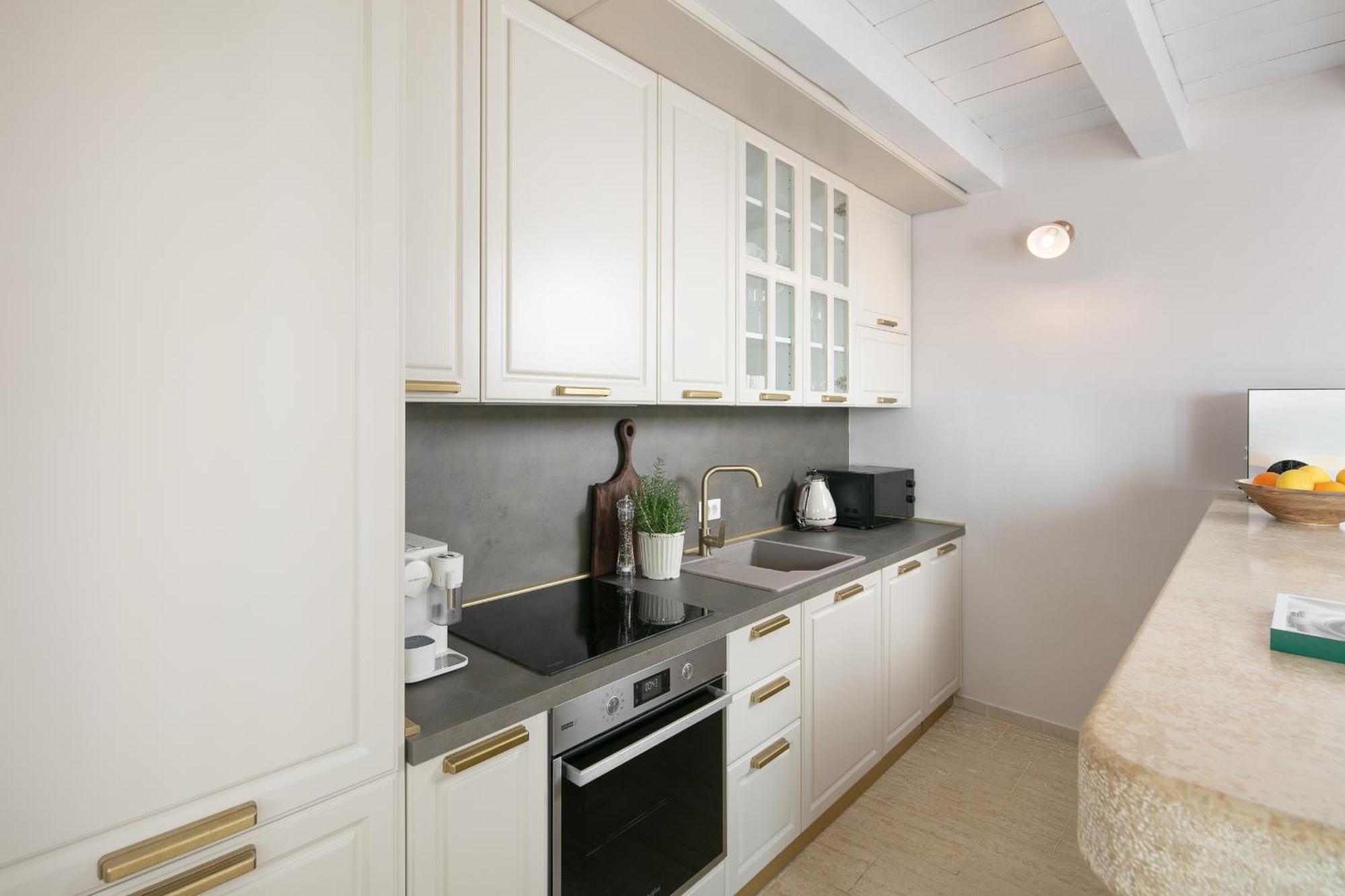 Pietre D'istria - With Private Service Vila Burici
